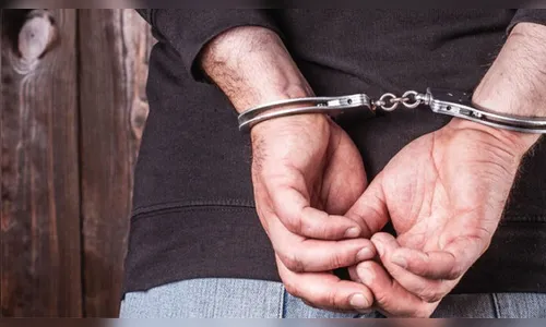 Homem é preso após invadir casa e mentir identidade