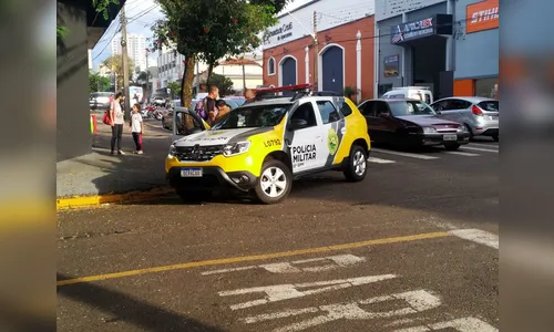 Homem é roubado enquanto voltava de escola com a filha
