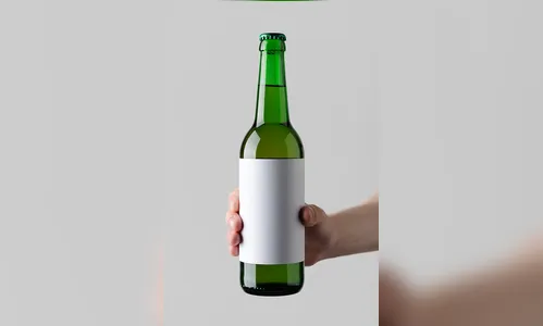 Homem joga garrafa no amigo da ex em bar de Apucarana