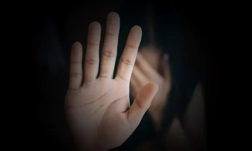 Menina de 14 anos sofre assédio em ponto de ônibus