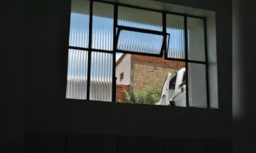 Ladrões furtam eletrodomésticos de casa em Lunardelli