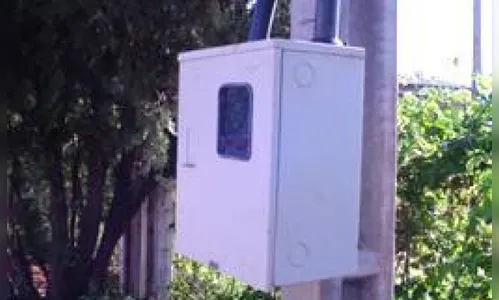 Criminosos furtam padrão de energia de residência