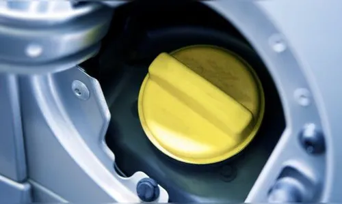 Combustíveis de carros da Saúde são furtados, em Lunardelli