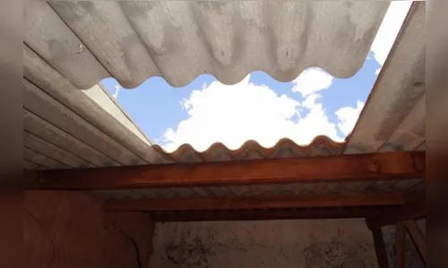 Ladrão invade bar pelo telhado e furta bebidas alcoólicas