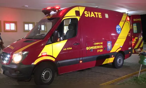 Jovem de 22 anos é esfaqueado em lanchonete de Sarandi