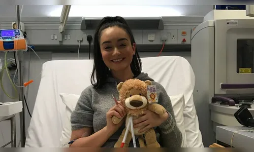 Jovem descobre dois tipos de câncer após suspeitar gravidez