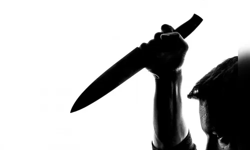 Jovem é socorrida com faca cravada na cabeça e sobrevive