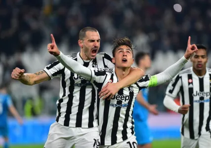 Juventus e Bayern vencem e se classificam na Champions