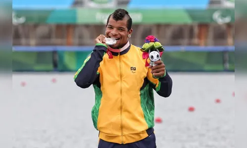 Medalhista paraolímpico Giovane Vieira é homenageado