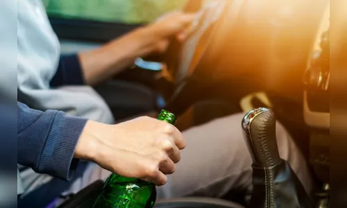 Motorista embriagado se envolve em acidente em Apucarana