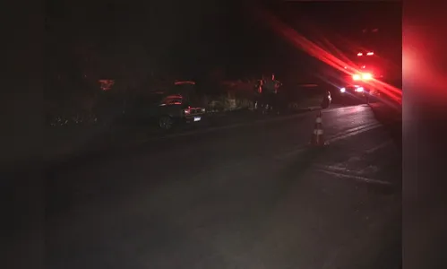 Motoristas são presos após colisão traseira em Apucarana