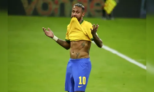 Neymar rebate críticas que sofre fora de campo: 'Me deixa'