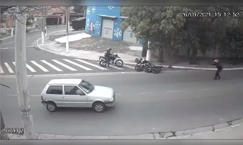 PM reage e mata suspeitos a tiros durante assalto; veja