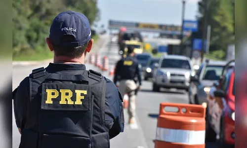 PRF reforça operações nas rodovias do Paraná neste feriadão