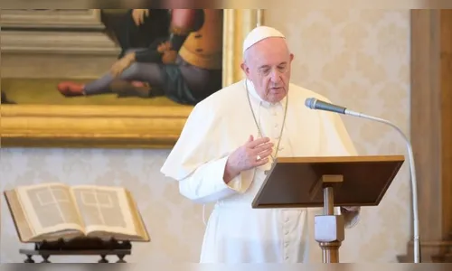 Papa agradece jornalistas por mostrar escândalos na igreja