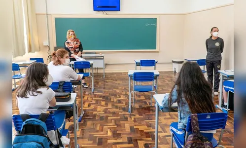 Paraná encerra aulas online; ensino presencial é prioridade