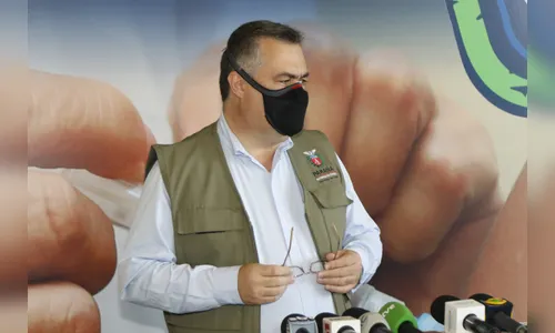 Paraná não descarta adotar passaporte da vacina