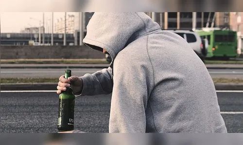 Passageiro bêbado causa transtorno em ônibus de Apucarana