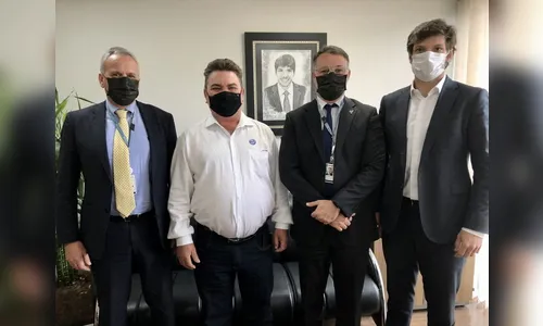 Prefeito busca parceria para implantação do Projeto Muralha