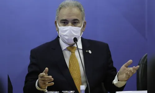 Ministro da Saúde Marcelo Queiroga testa positivo para covid