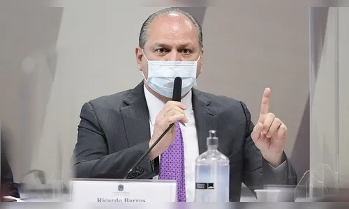 Ricardo Barros diz que votação da PEC continua terça (9)