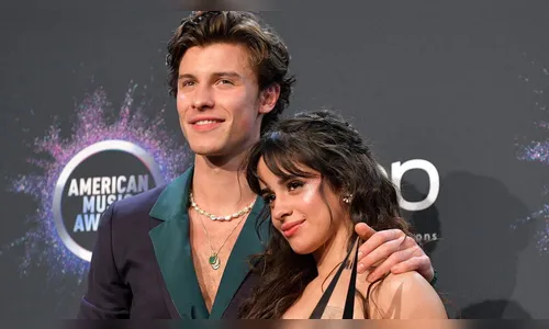 Shawn Mendes e Camila Cabello terminam namoro