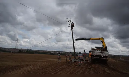 Temporal devasta várias cidades do Paraná neste domingo
