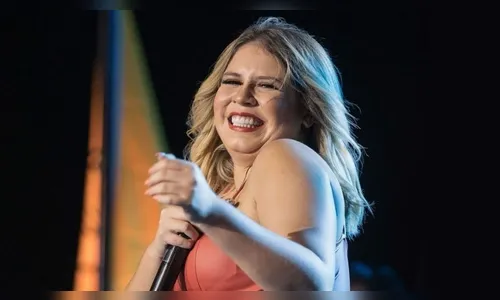 Velório de cantora começa a ser preparado para o público