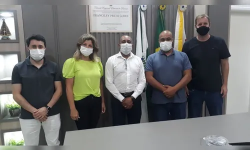 Vereadores recebem presidente da Câmara de Rolândia