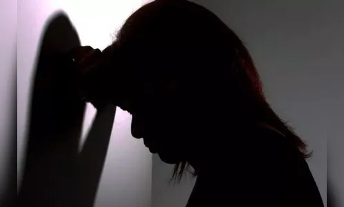 Mulher  denúncia casal por agressão e racismo, em Faxinal