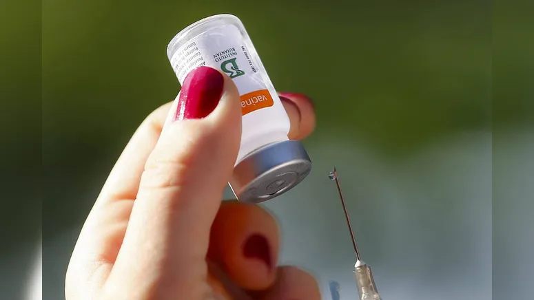 Imagem ilustrativa da notícia A VACINAÇÃO dos adolescentes e as FAKE NEWS!