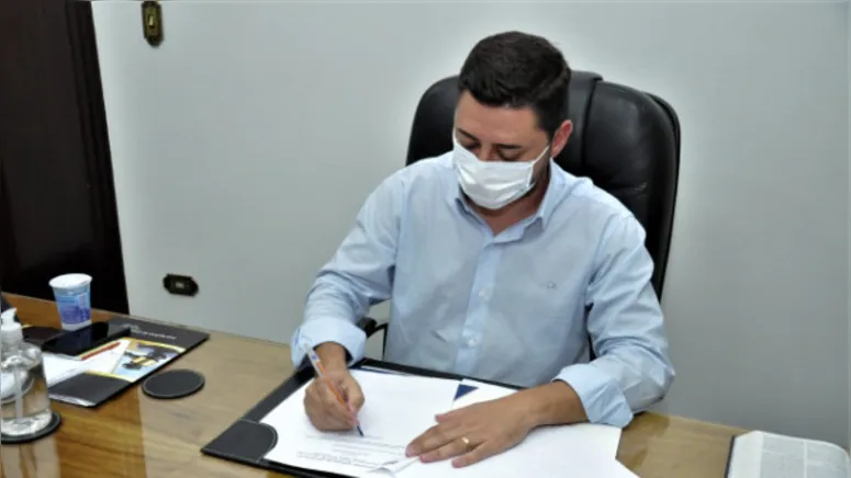 Imagem ilustrativa da notícia Prefeito de Jandaia do Sul suspende reposição salarial