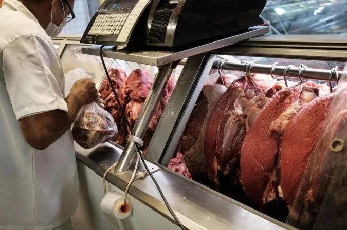 China retira embargo de carne bovina do Brasil