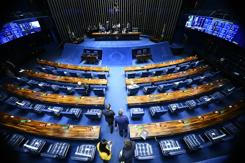 Com PEC dos Precatórios aprovada no Senado, Ibovespa sobe