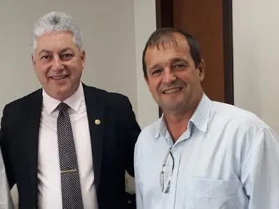 Douglas Fabricio e o prefeito Furlan