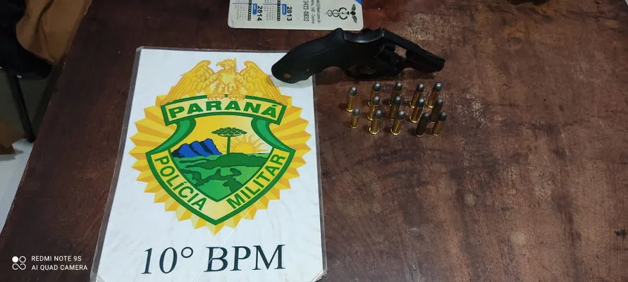 Homem é preso com arma de fogo na Vila Nova