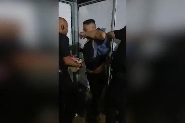 Ladrão esconde celulares na cueca em show de Gusttavo Lima
