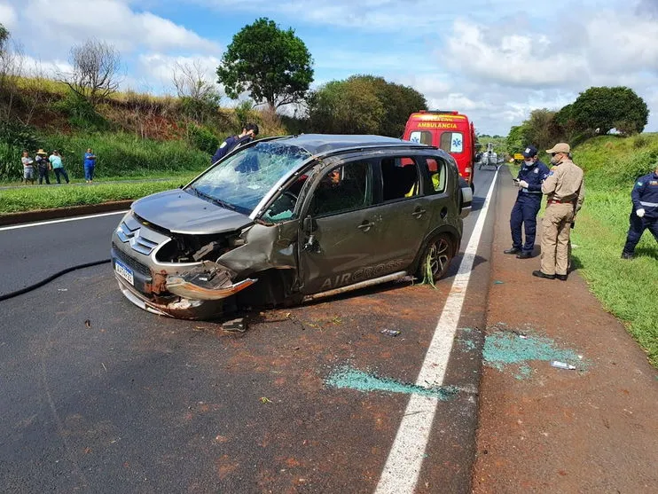 Motorista dorme ao volante e causa acidente na BR-376