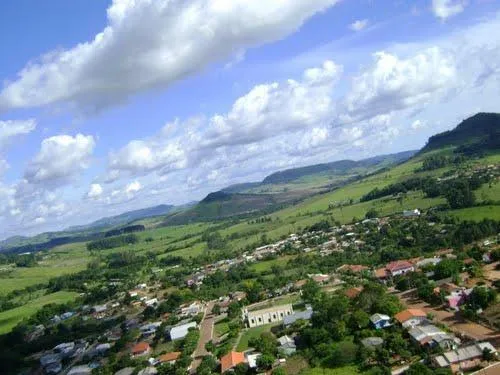 Rio Branco do Ivaí cede território para Grandes Rios