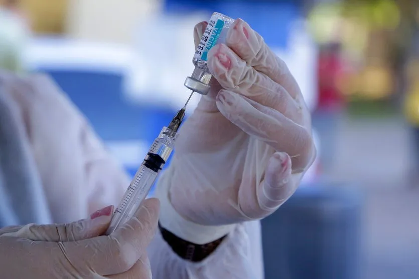 Vacinação segue em Apucarana nesta sexta-feira (17)