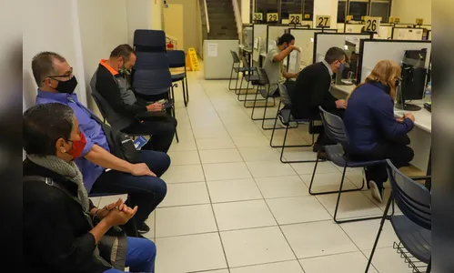 Agências do Trabalhador ofertam mais de 10,4 mil vagas no PR