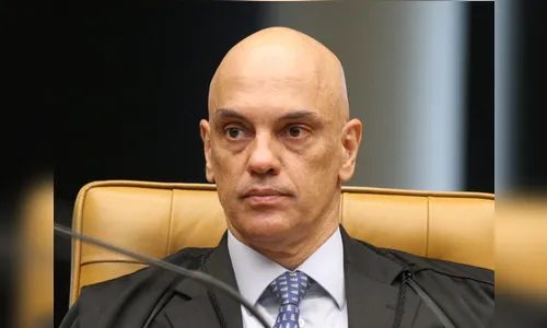 Alexandre abre inquérito contra Bolsonaro por fake news