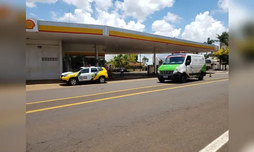Ambulância da região atropela pedestre em Apucarana