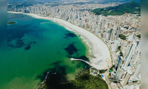 Balneário Camboriú reabre praia após alargar faixa de areia