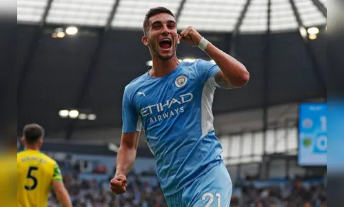 Barcelona confirma contratação de Ferrán Torres