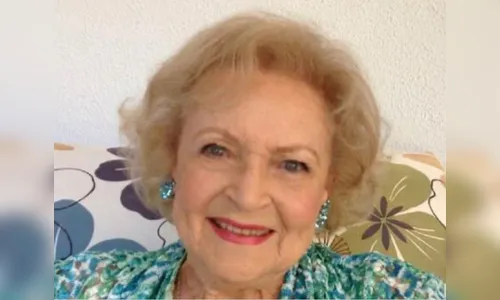 Morre Betty White, atriz e comediante norte-americana