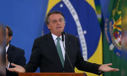 Bolsonaro viaja a Santa Catarina para passar o Ano Novo