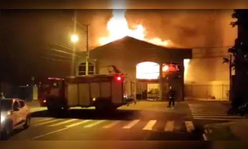 Capela mortuária é destruída por incêndio em Irati