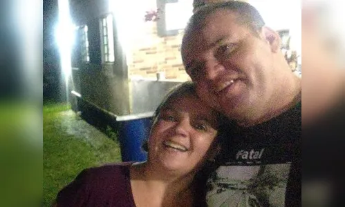 Casal em motocicleta morre após ser atingido por raio