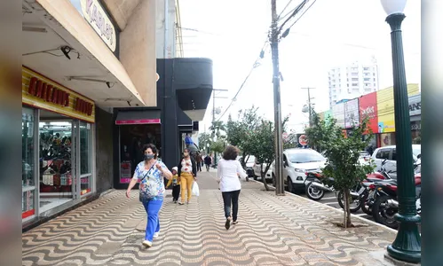 Comércio de Apucarana atende em horário especial em dezembro